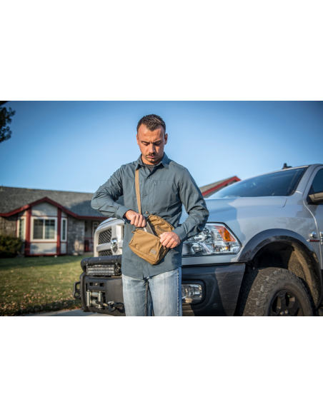 TRACOLLA_EDC_Compact_Shoulder_Ba_1649168565_3.png