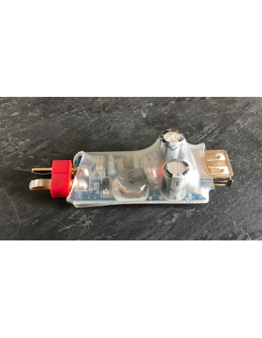 ADATTATORE_DA_BATTERIA_A_USB_0.png
